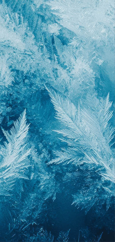 Stunning close-up of ice crystals forming on a window, higly detailed,intricate detail,high resolution,high Realistic, 8k --chaos 30 --ar 16:9 --quality 2 --v 6.1 Job ID: 354932a6-976d-49d0-97e5-7aa565fe2533